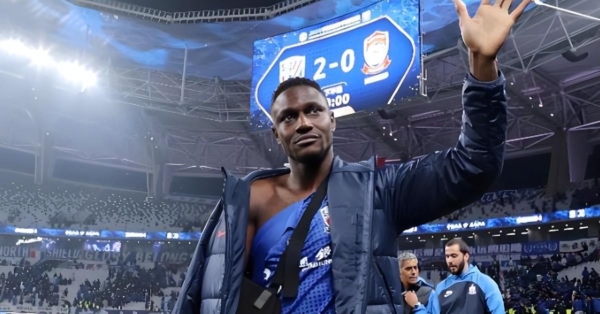 乐鱼体育-罗竞加盟大连英博！未来他能否顶替离队的刘祝润挑大梁，值得关注