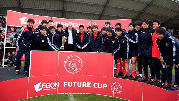 乐鱼官方网站-【观察】李霄鹏挂帅国足，迟到11年的“约会”