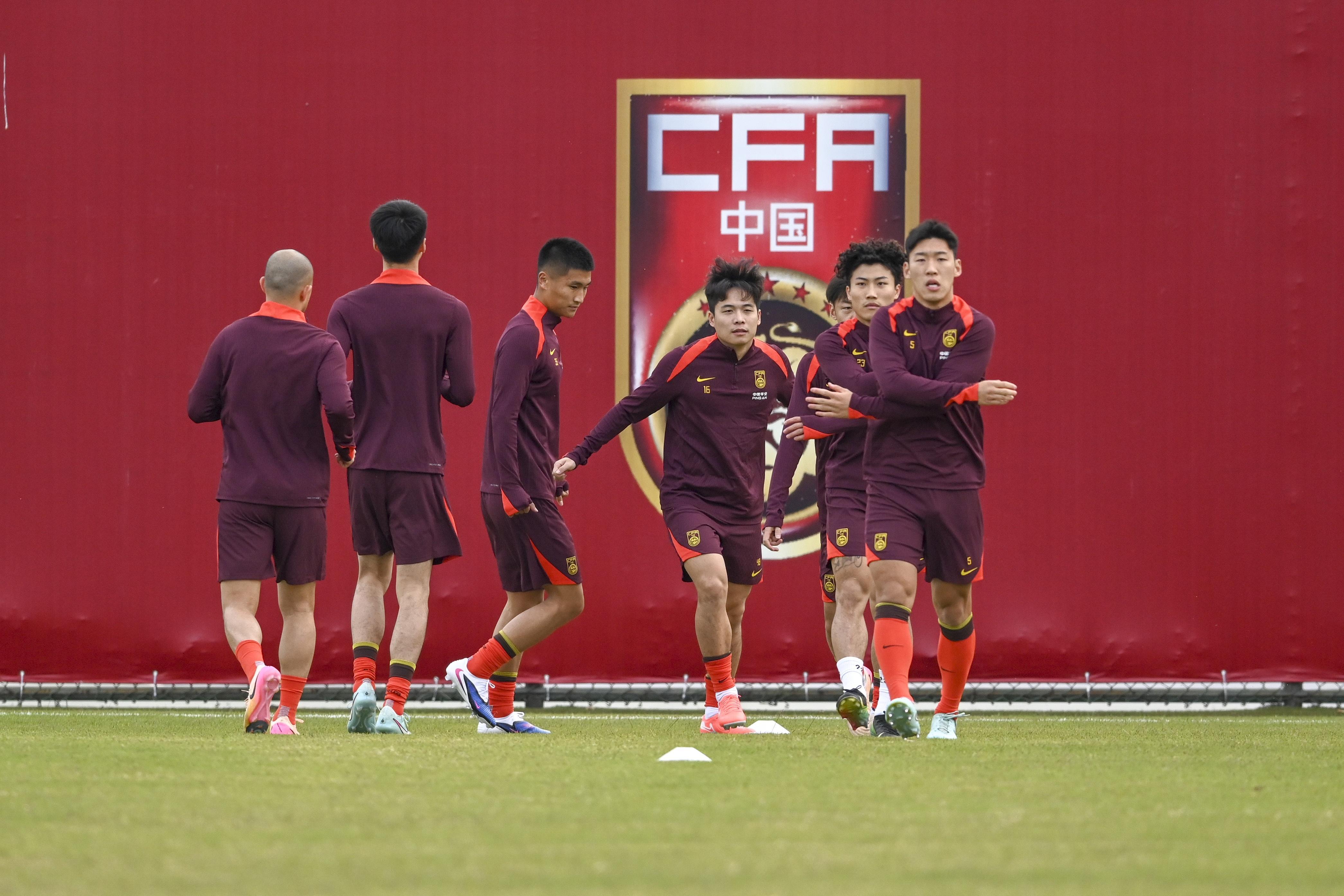 乐鱼体育-喜讯！国足2比0之后又2比2，邵佳一开局两场不败，这回选对人了？